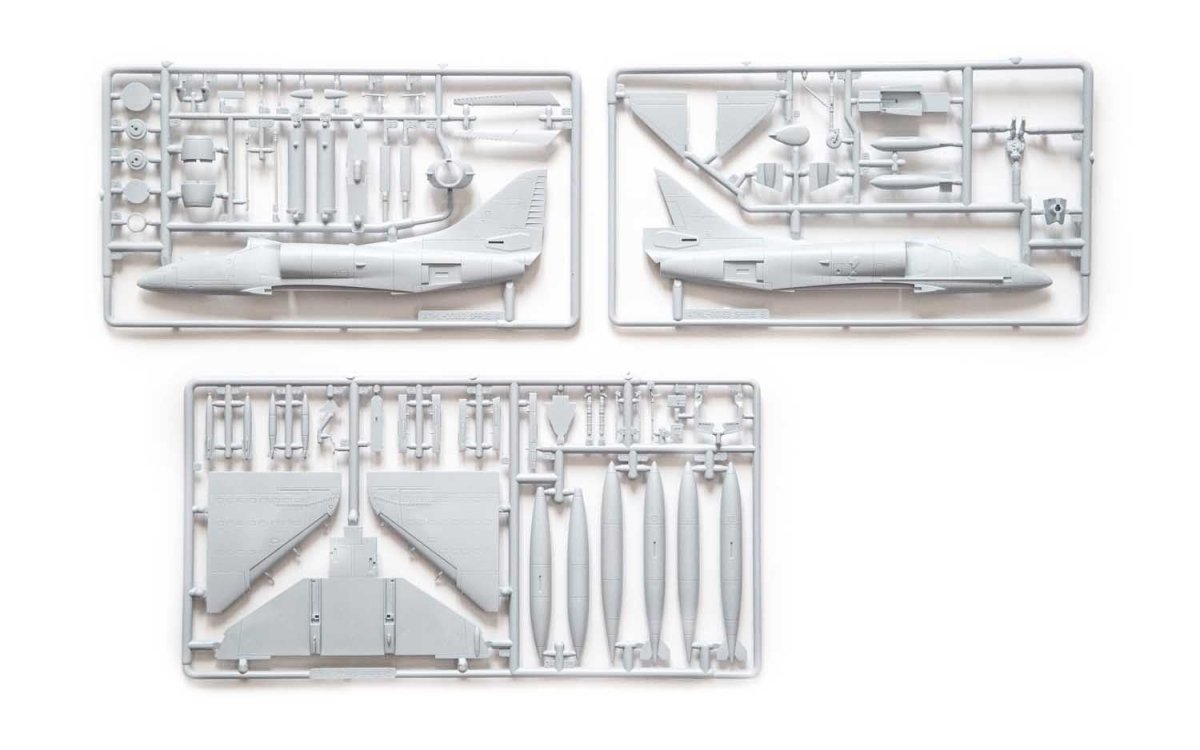Airfix A00501 Top Gun Jester's A-4 Skyhawk 1:72 - Phillips Hobbies