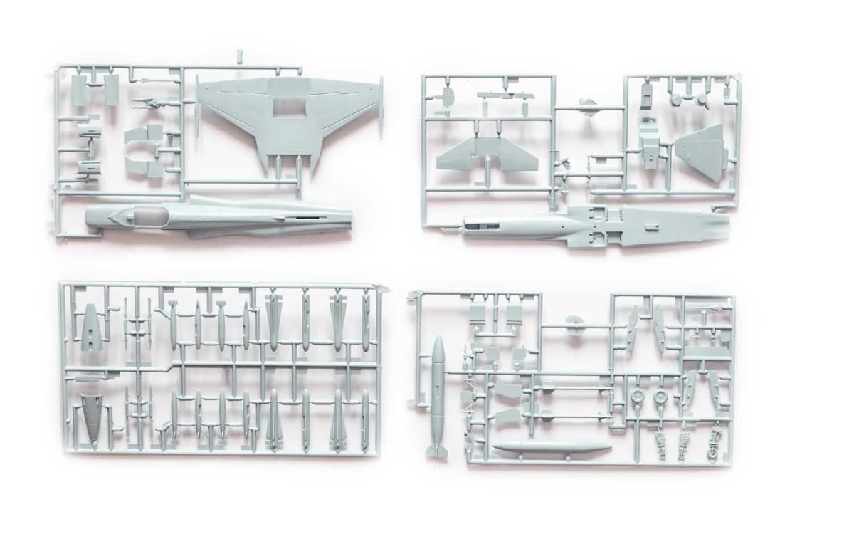 Airfix A00502 Top Gun F5-E Tiger II "THE MIG" 1:72 - Phillips Hobbies