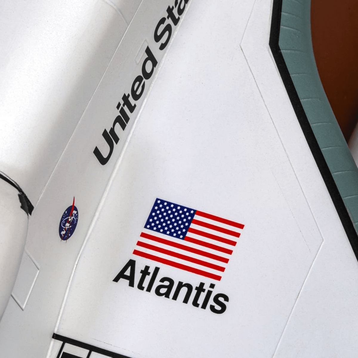 Airfix A50200 Space Shuttle Gift Set Plastic Kit - 1:144 Scale - Phillips Hobbies