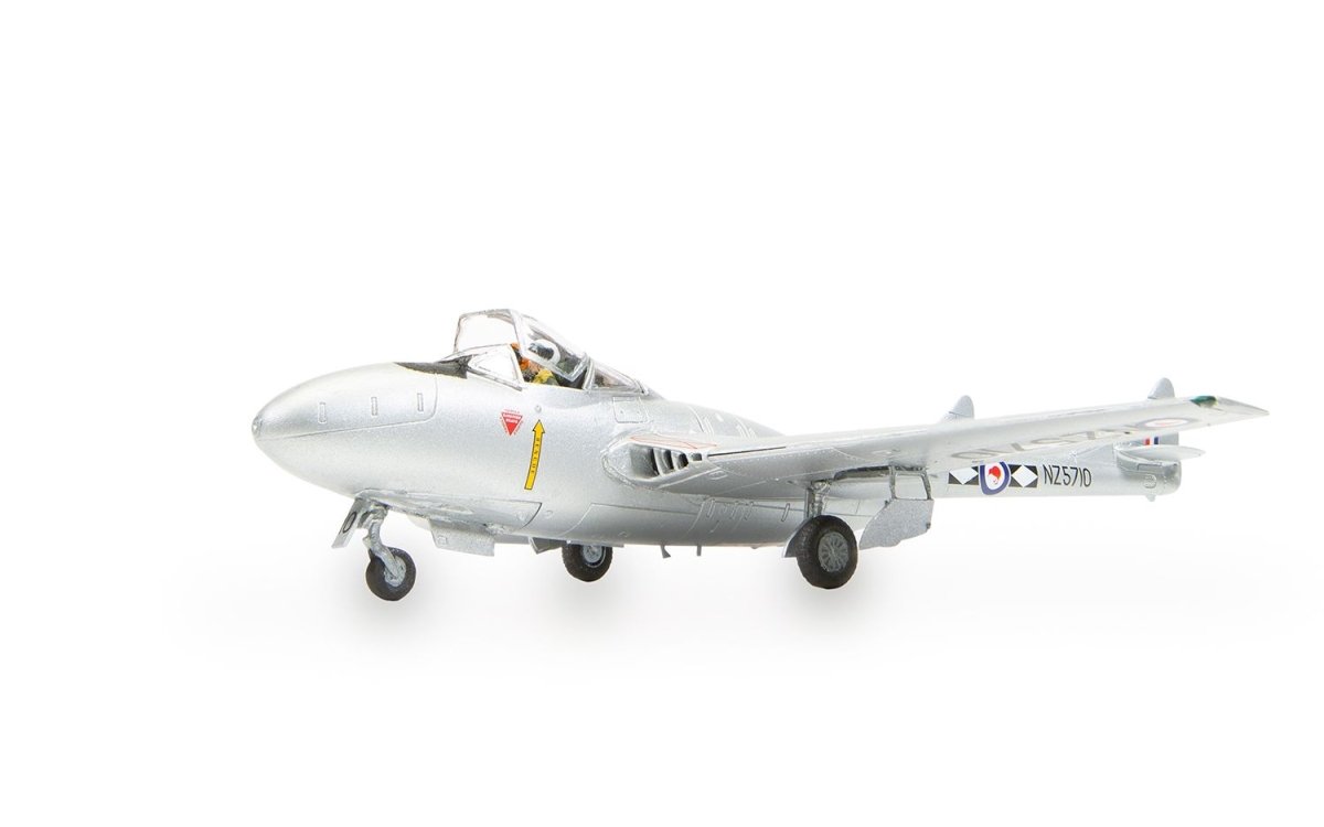 Airfix A55204A de Havilland Vampire T.11 Gift Set 1:72 - Phillips Hobbies