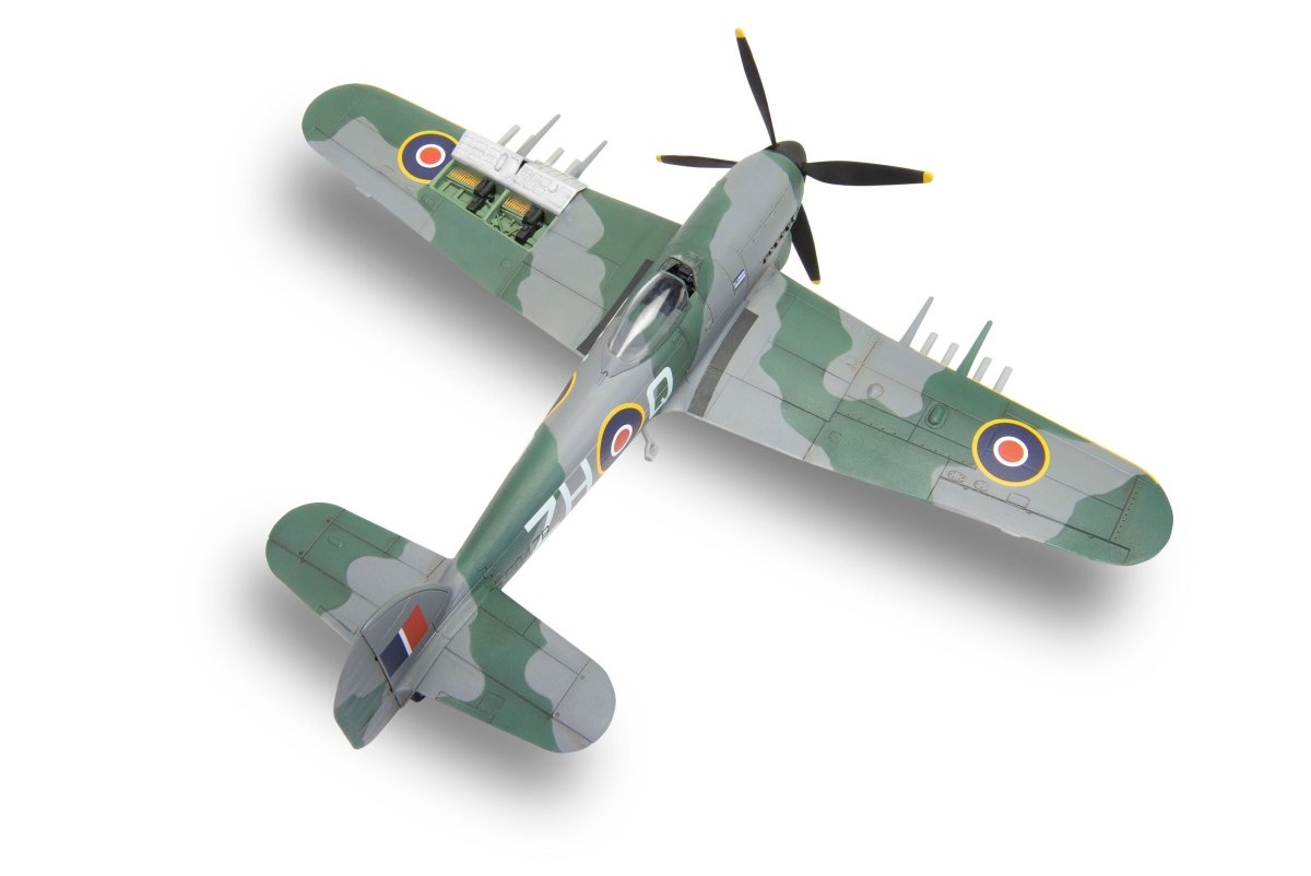 Airfix A55208A Hawker Typhoon Mk.Ib Hanging Gift Set 1:72 - Phillips Hobbies