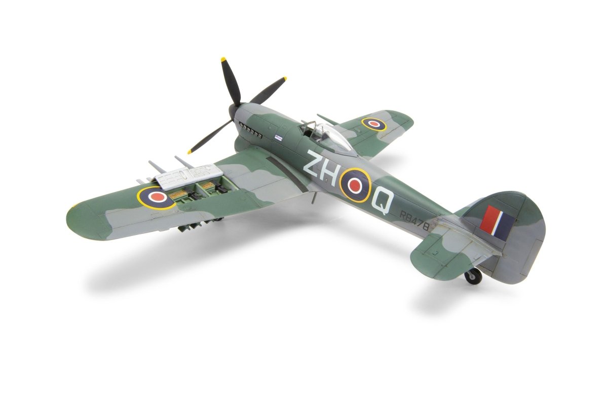 Airfix A55208A Hawker Typhoon Mk.Ib Hanging Gift Set 1:72 - Phillips Hobbies