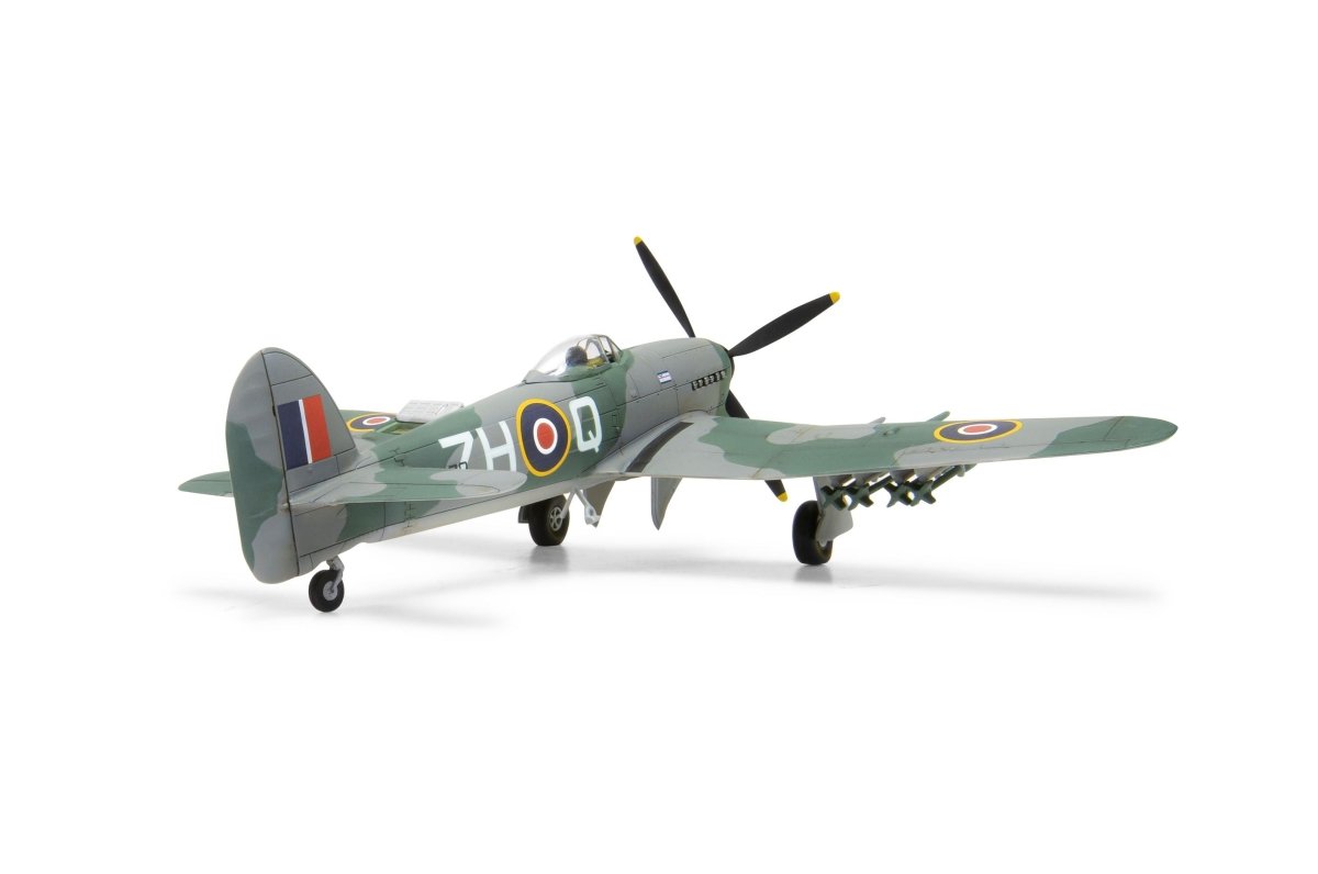 Airfix A55208A Hawker Typhoon Mk.Ib Hanging Gift Set 1:72 - Phillips Hobbies
