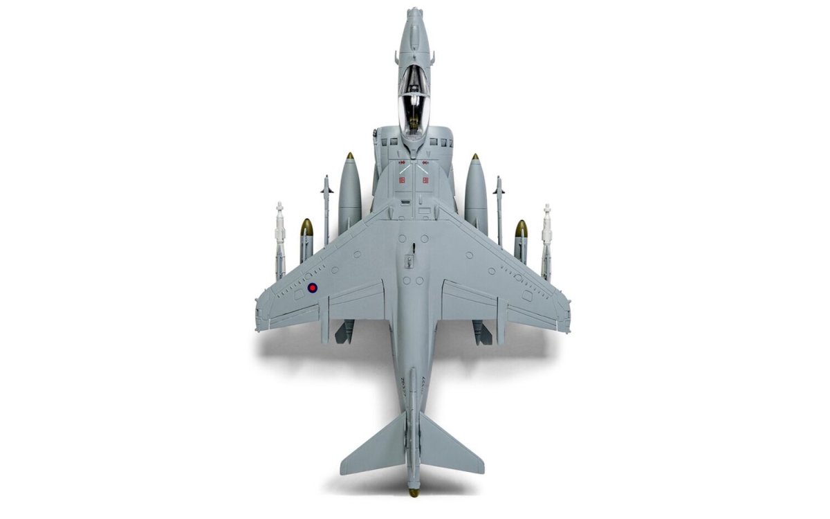 Airfix A55300A BAE Harrier GR.9A Gift Set 1:72 - Phillips Hobbies