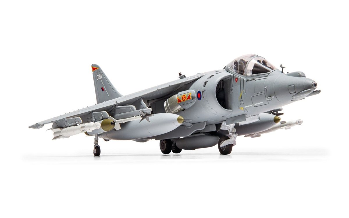 Airfix A55300A BAE Harrier GR.9A Gift Set 1:72 - Phillips Hobbies