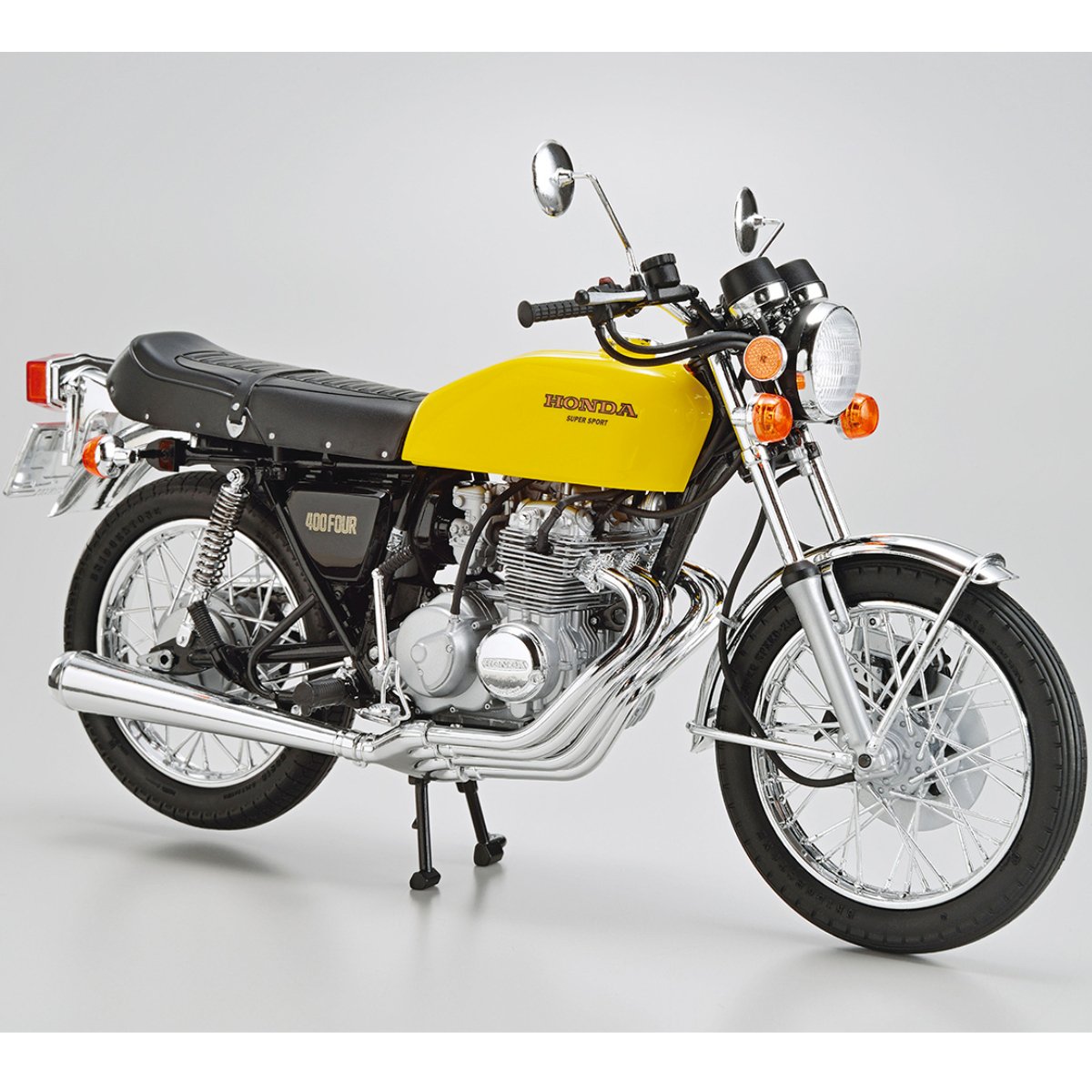 Aoshima 06385 Honda CB400 Four '76 Plastic Kit - 1:12 Scale - Phillips Hobbies