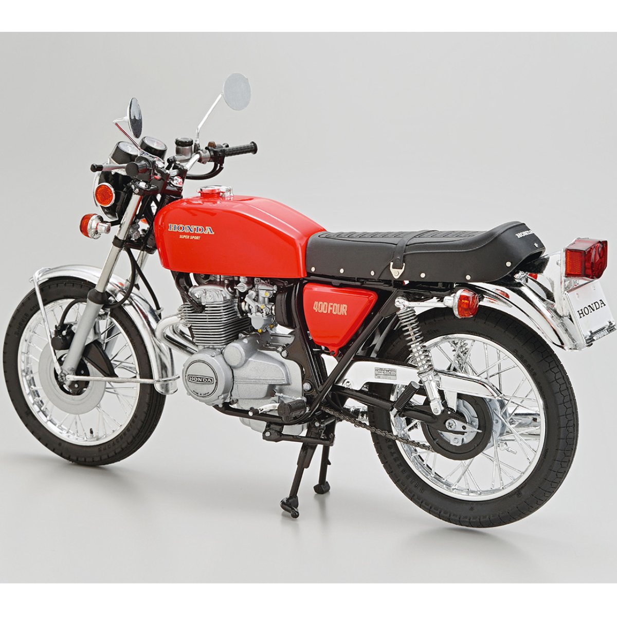 Aoshima Honda CB400 Four '74 Plastic Kit - 1:12 Scale - Phillips Hobbies