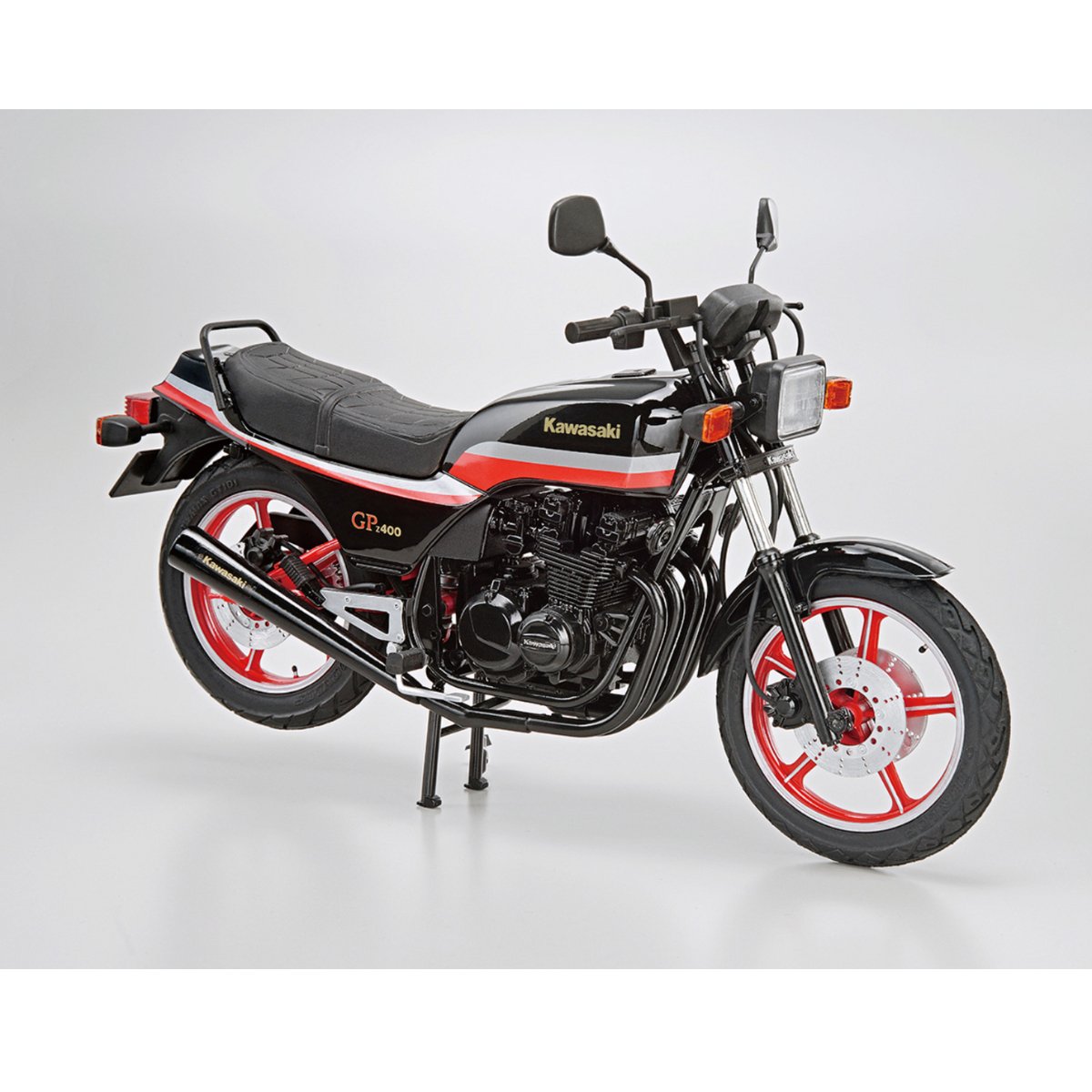 Aoshima Kawasaki Z400M Z400GP '82 With Custom Parts - 1:12 Scale - Phillips Hobbies