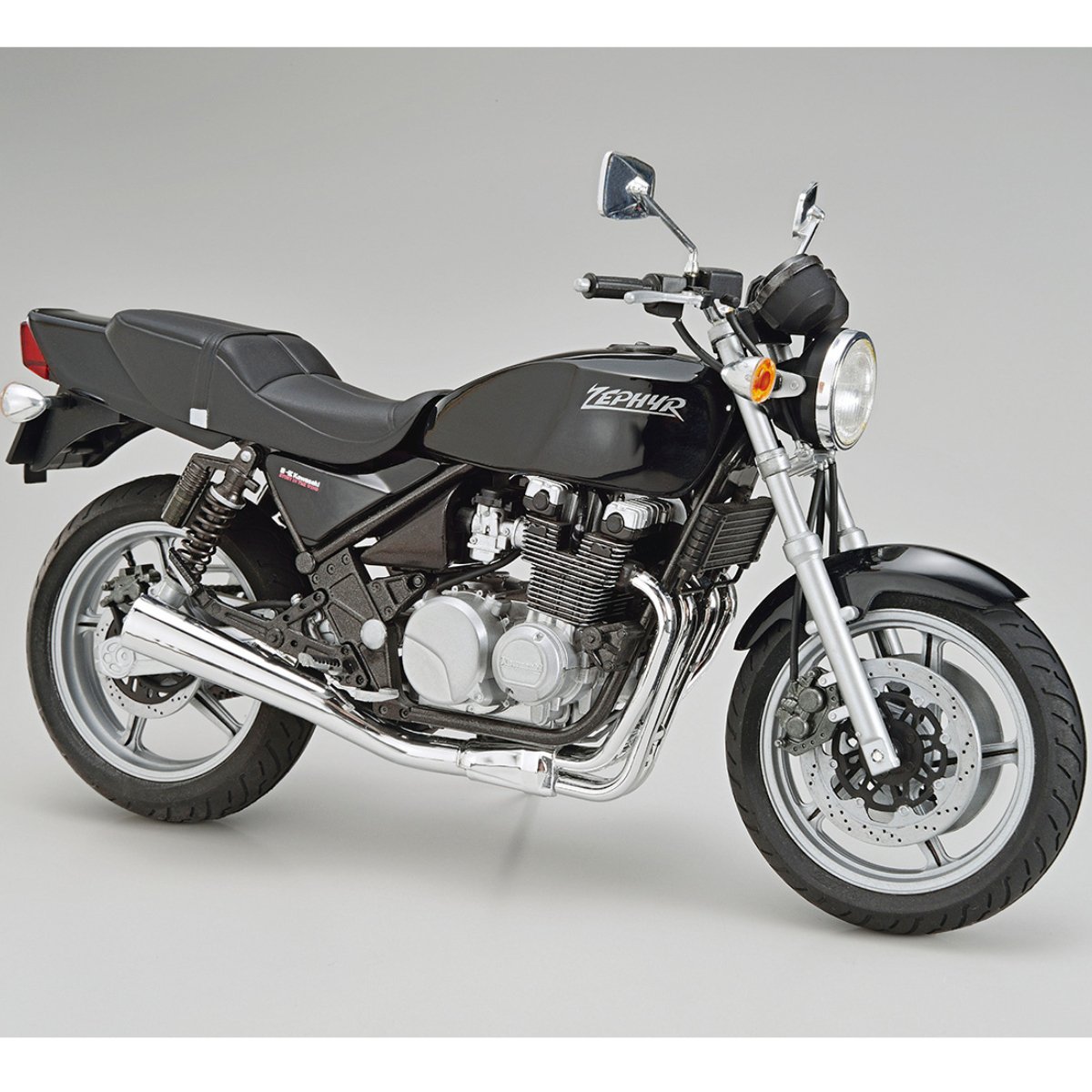 Aoshima Kawasaki ZR400C Zephyr Plastic Kit - 1:12 Scale - Phillips Hobbies