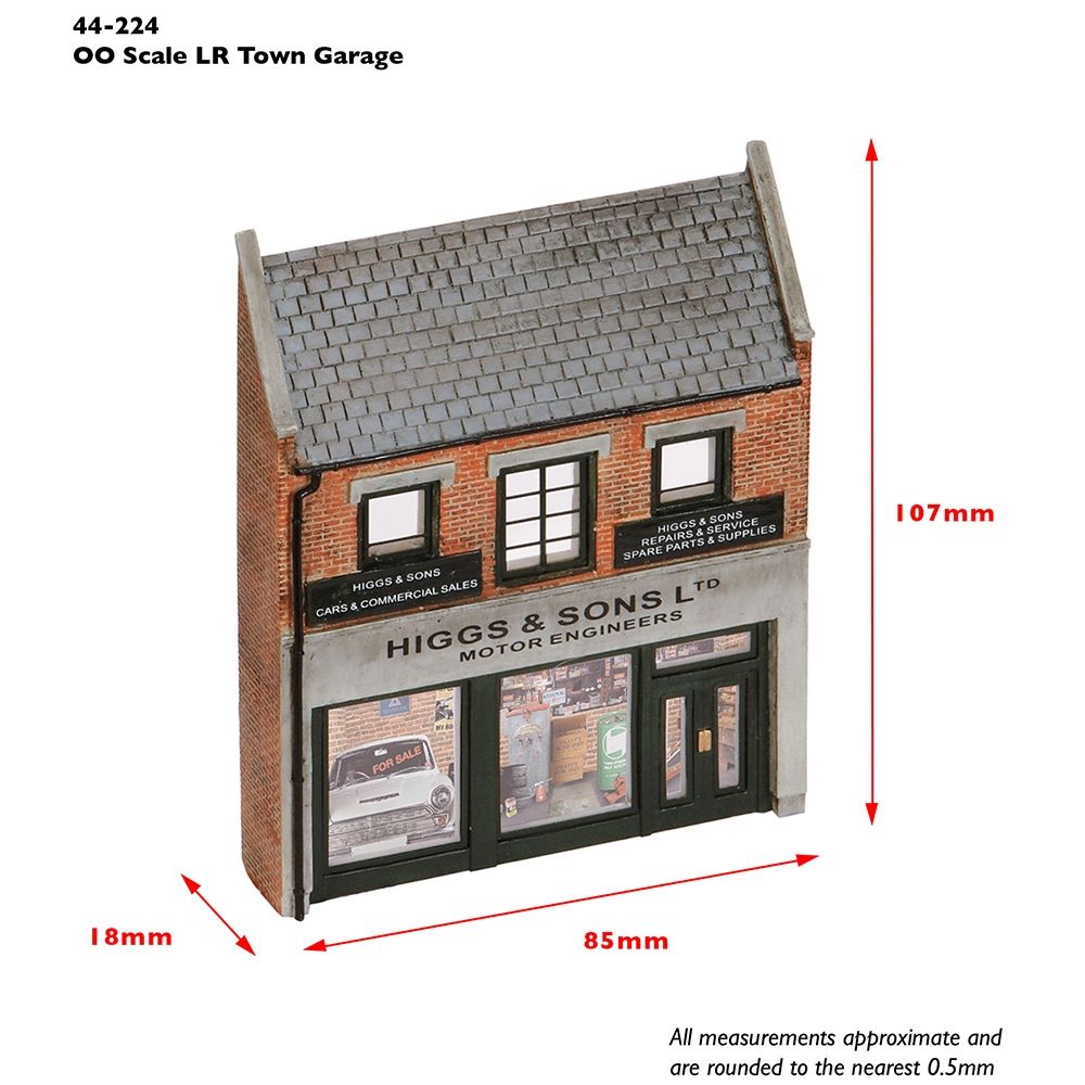 Bachmann 44 - 224 Scenecraft Low Relief Town Garage - OO Gauge - Phillips Hobbies
