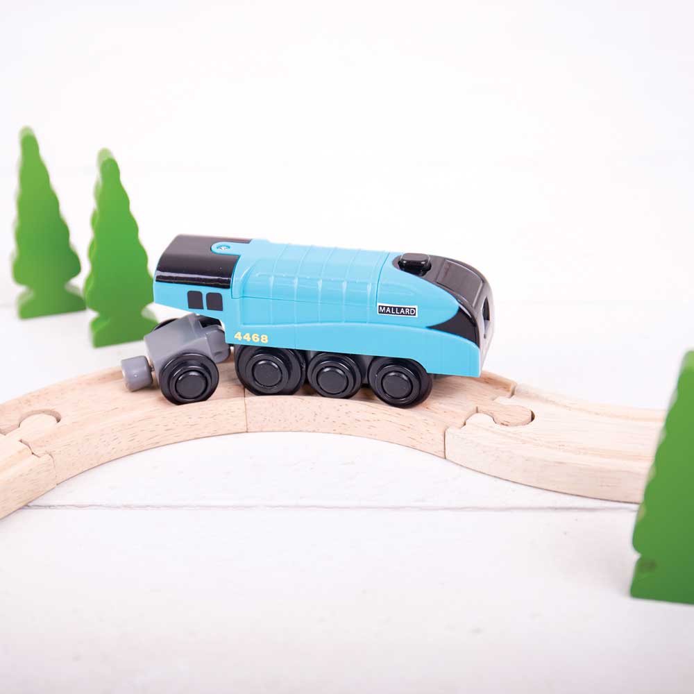 Bigjigs Mallard Battery Operated Engine - Wooden Train - Phillips Hobbies