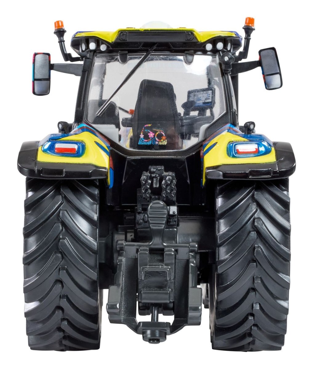 Britains New Holland T7.300 60th Anniversary Limited Edition - 1:32 Scale - Phillips Hobbies