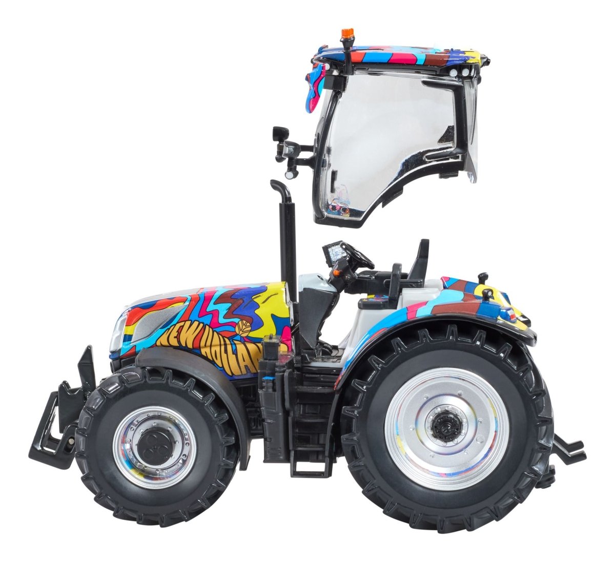 Britains New Holland T7.300 60th Anniversary Limited Edition - 1:32 Scale - Phillips Hobbies