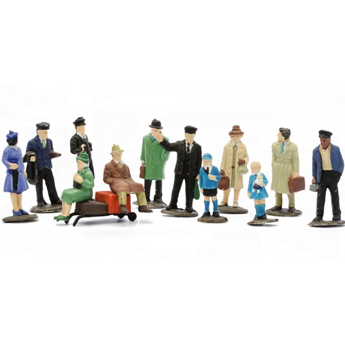 Dapol C008 Platform Figures - Pack of 36 Plastic Kit