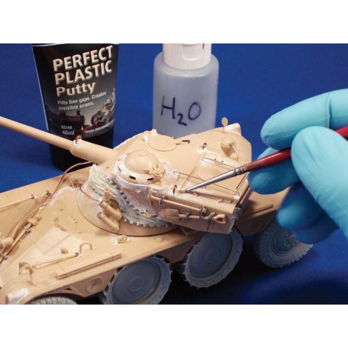 Deluxe Materials Perfect Plastic Putty 40ml