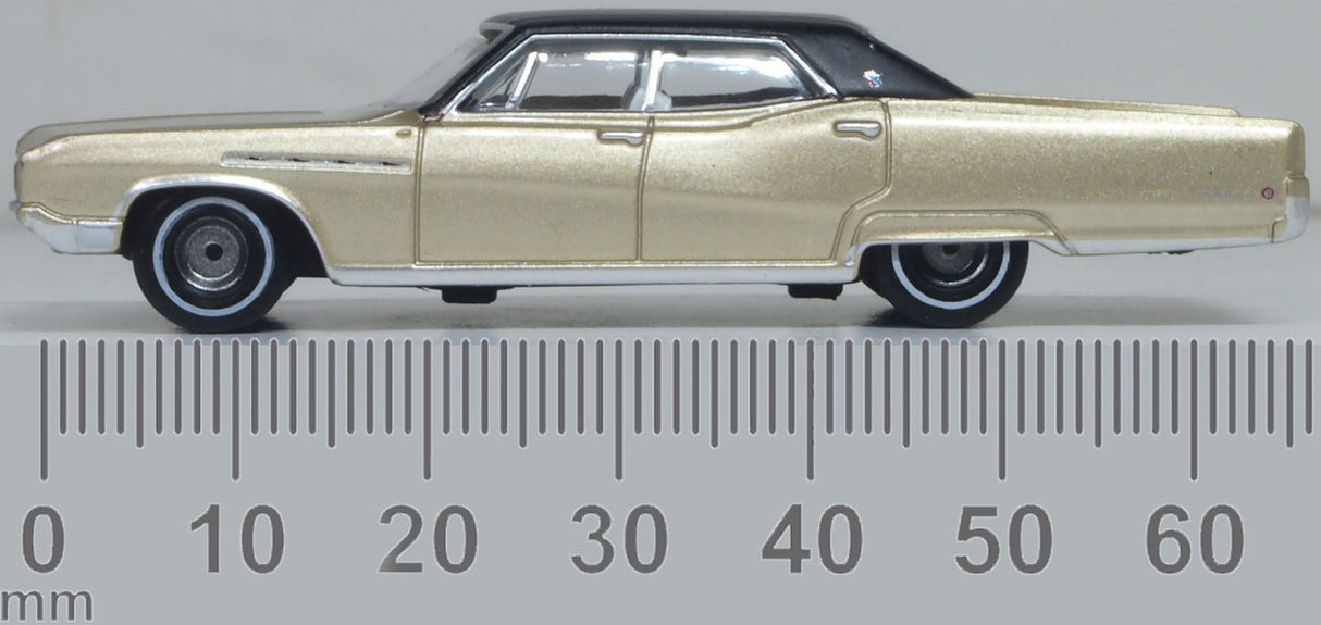 Oxford Diecast 87BE68001 1968 Buick Electra 225 Ivory Gold Mist/Black - 1:87 Scale