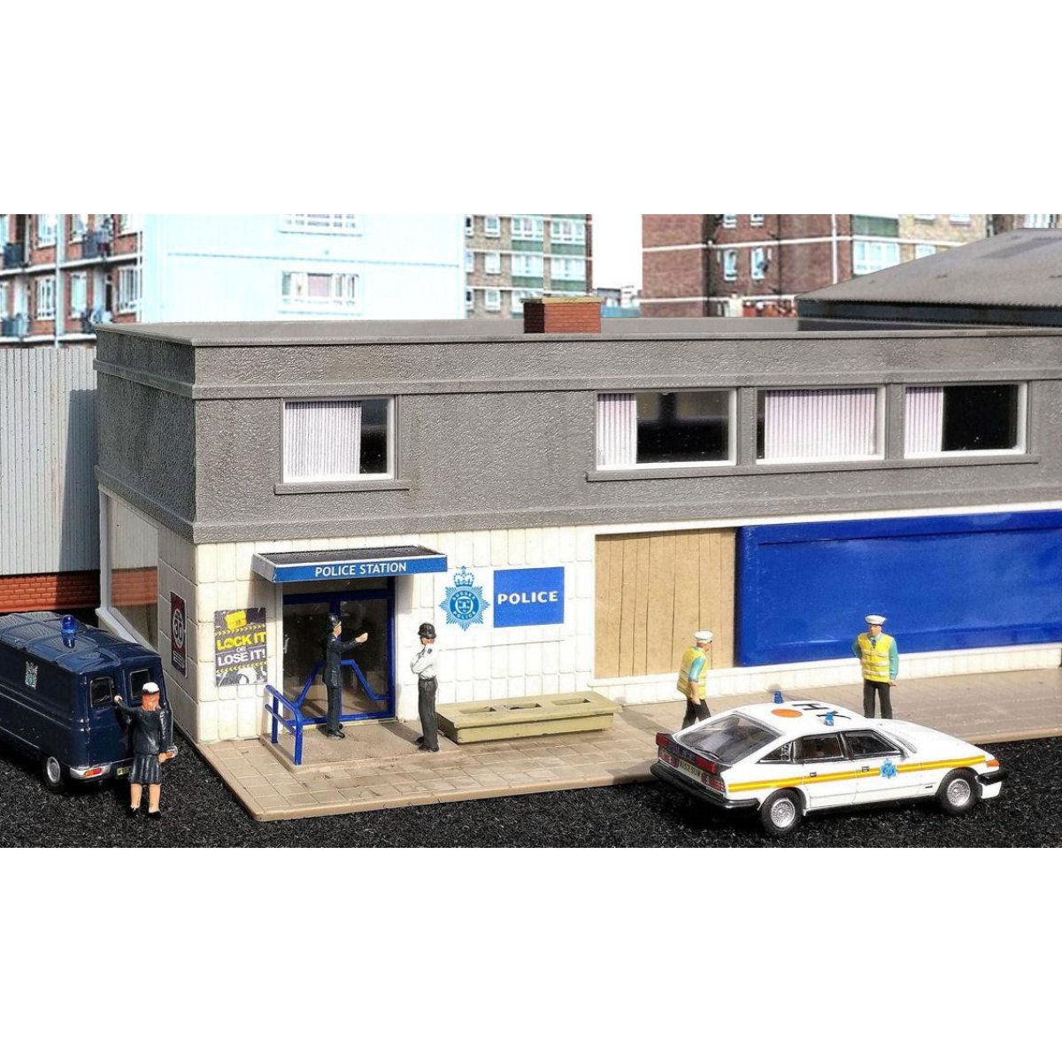 Gaugemaster Fordhampton Police Station Kit - OO Gauge - Phillips Hobbies