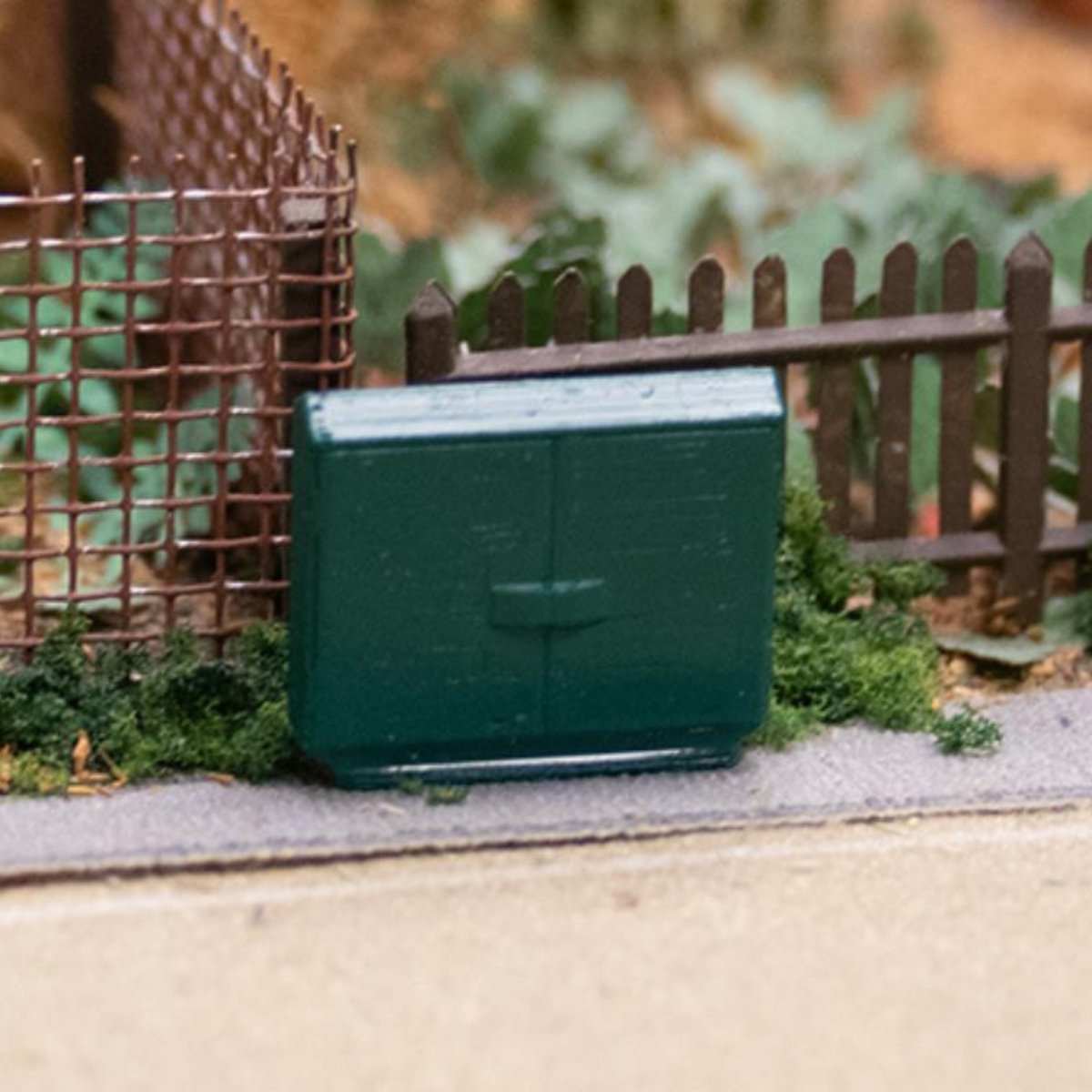 Gaugemaster Telecoms Cabinets 3 Pack (Pre - Built) - OO Gauge - Phillips Hobbies