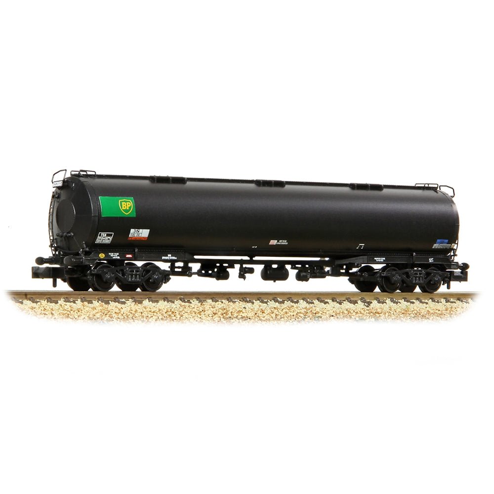 Graham Farish 373 - 566 BR 102T TEA Bogie Tank Wagon 'BP' Black - N Gauge - Phillips Hobbies