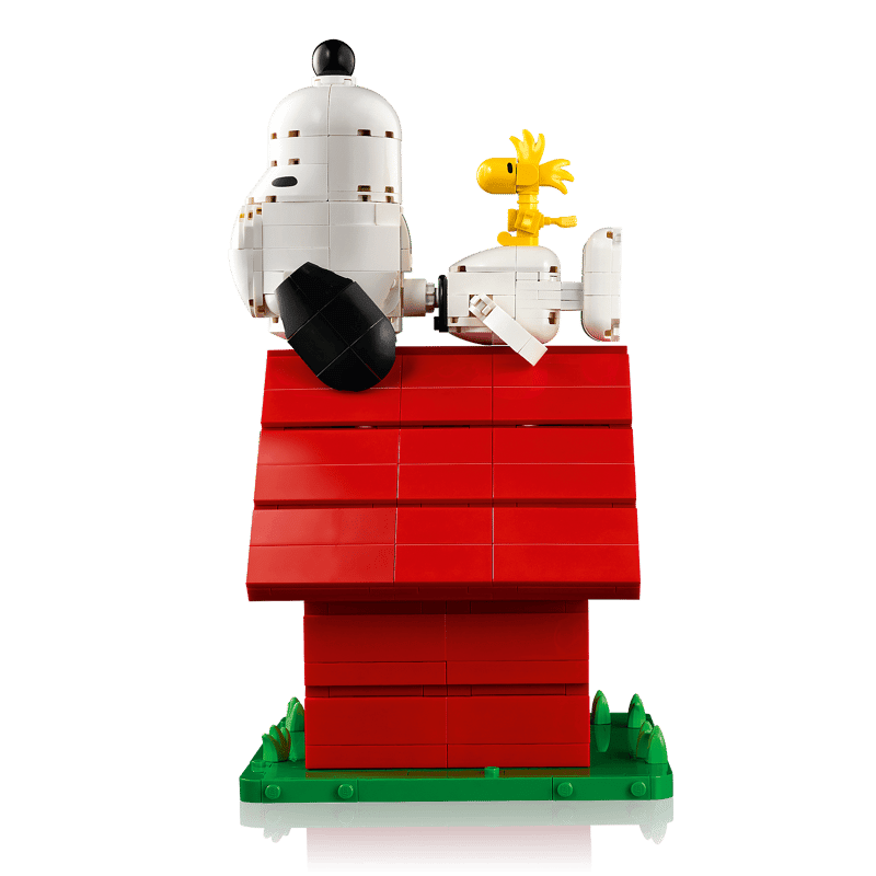 LEGO 21368 Snoopy Peanuts: Snoopy's Doghouse - Phillips Hobbies
