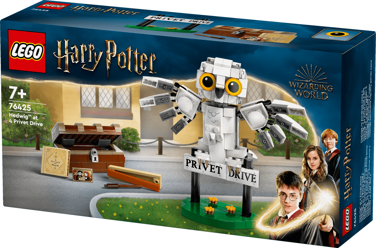 LEGO® Harry Potter™ Hedwig™ at 4 Privet Drive 76425 - Phillips Hobbies