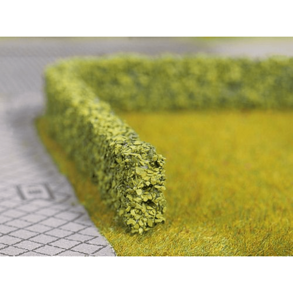 Noch 21512 Light Green Model Hedges 50 x 1.5 x 0.8cm (2) - OO/HO Scale - Phillips Hobbies