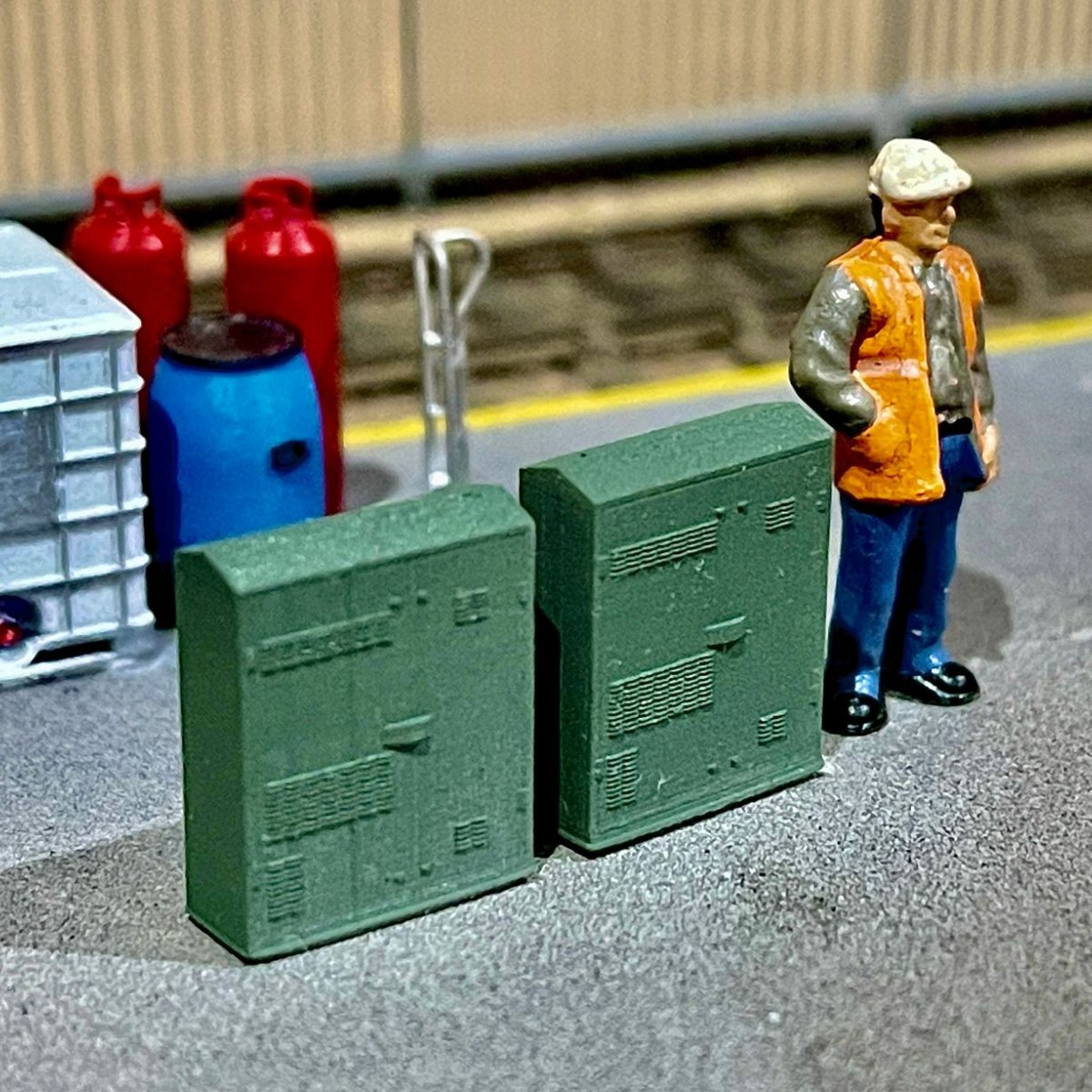 OO Gauge Broadband Cabinets x6 Unpainted - Rusty Rails Modelling