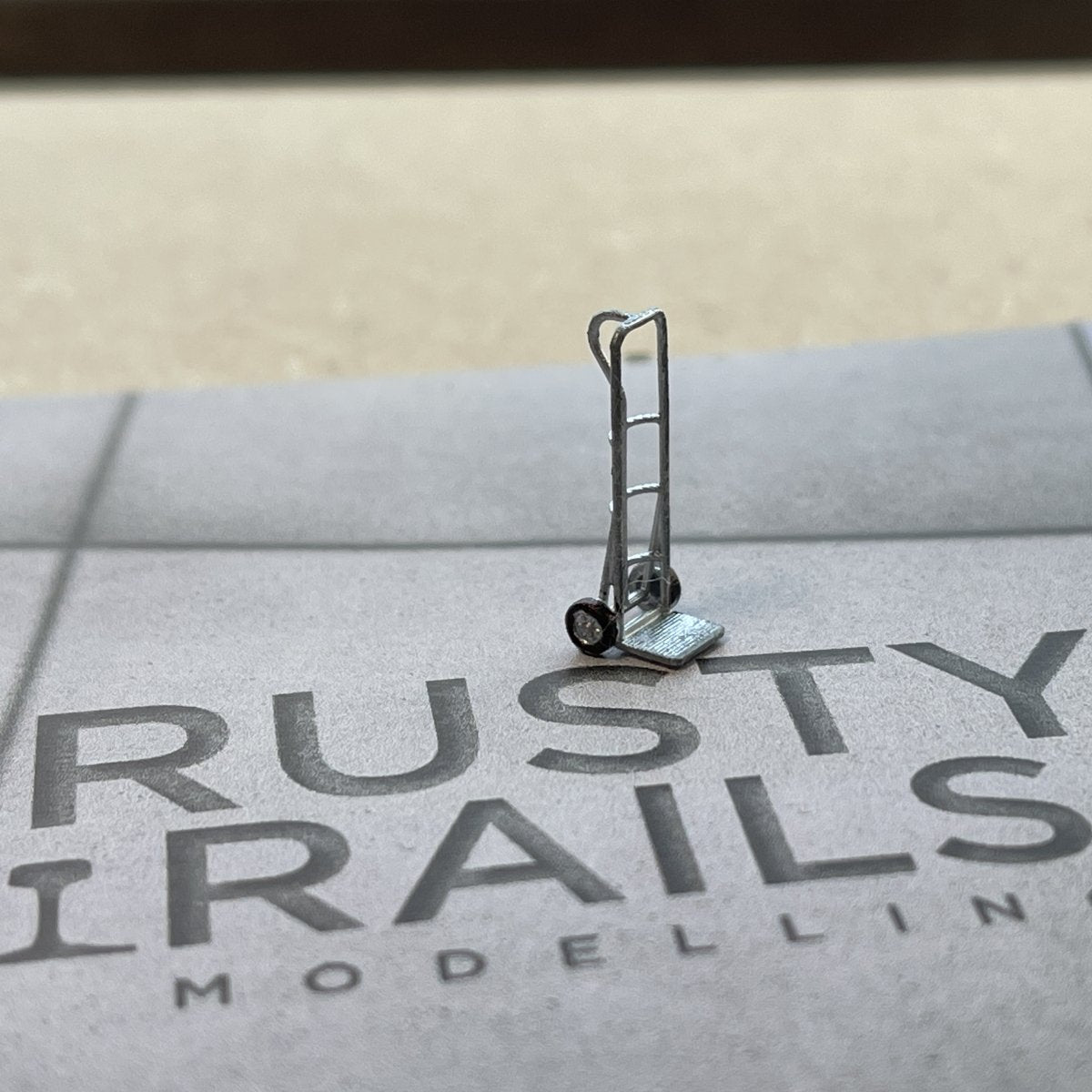 OO Gauge Hand/Sack Trucks x6 Unpainted - Rusty Rails Modelling