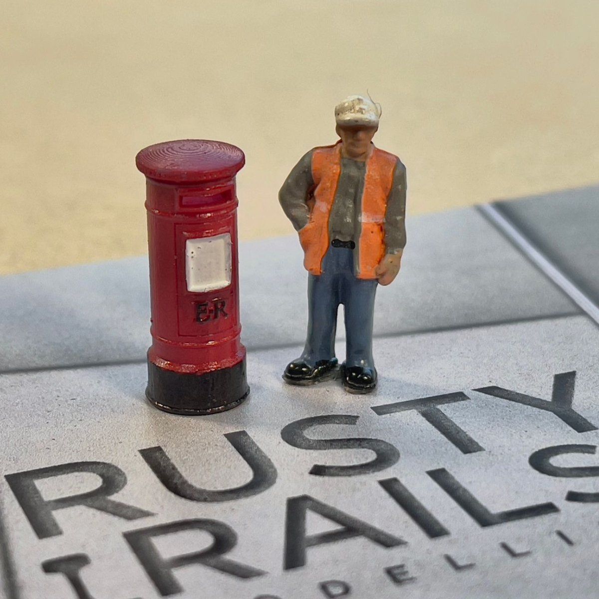 OO Gauge Postboxes x5 Pack Unpainted - Rusty Rails Modelling