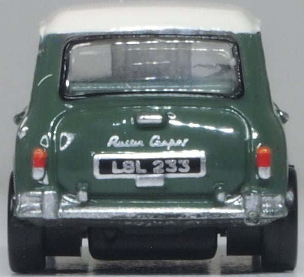 Oxford Diecast 120MN003 Mini Almond Green/Old English White - TT:120 Scale - Phillips Hobbies