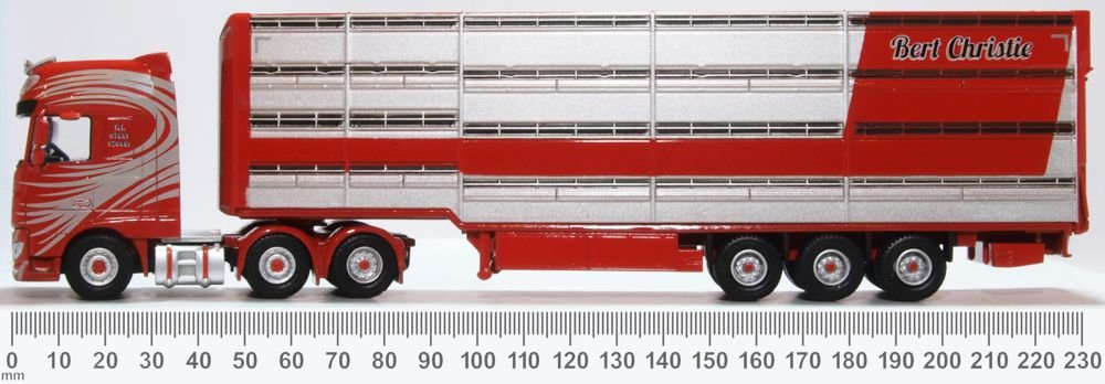Oxford Diecast 76DXF005 DAF XF Euro 6 Houghton Parkhouse Livestock Transporter Bert Christie - 1:76 Scale - Phillips Hobbies