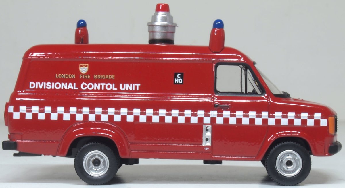 Oxford Diecast 76FT2003 Ford Transit Mk2 London Fire Brigade DCU - 1:76 Scale - Phillips Hobbies