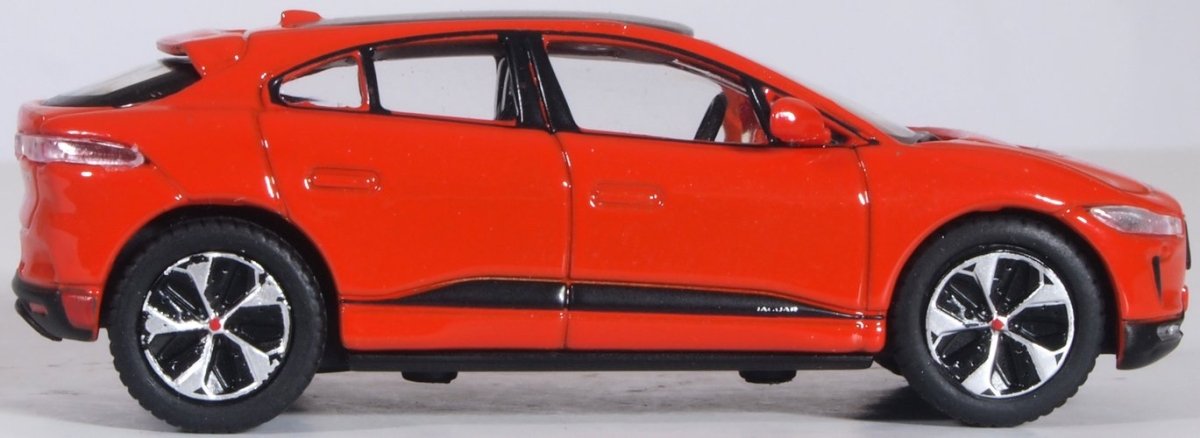 Oxford Diecast 76JIP001 Photon Red Jaguar I Pace - Phillips Hobbies