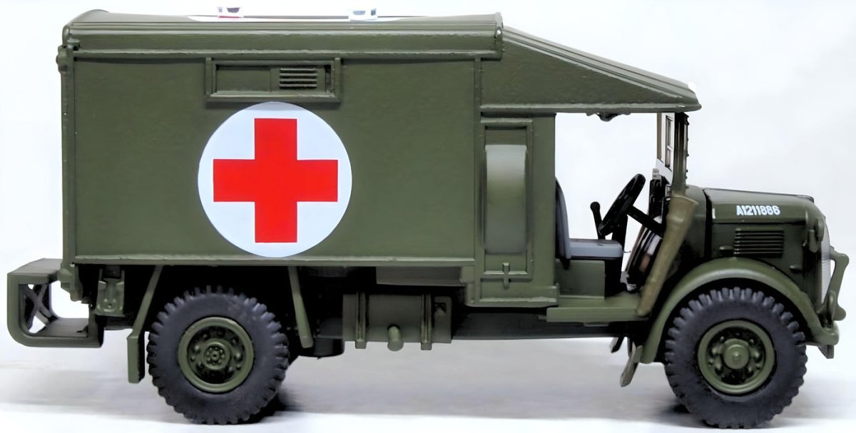 Oxford Diecast 76K2002 Austin K2 Ambulance 51st Highland Division 1944 - 1:76 Scale - Phillips Hobbies