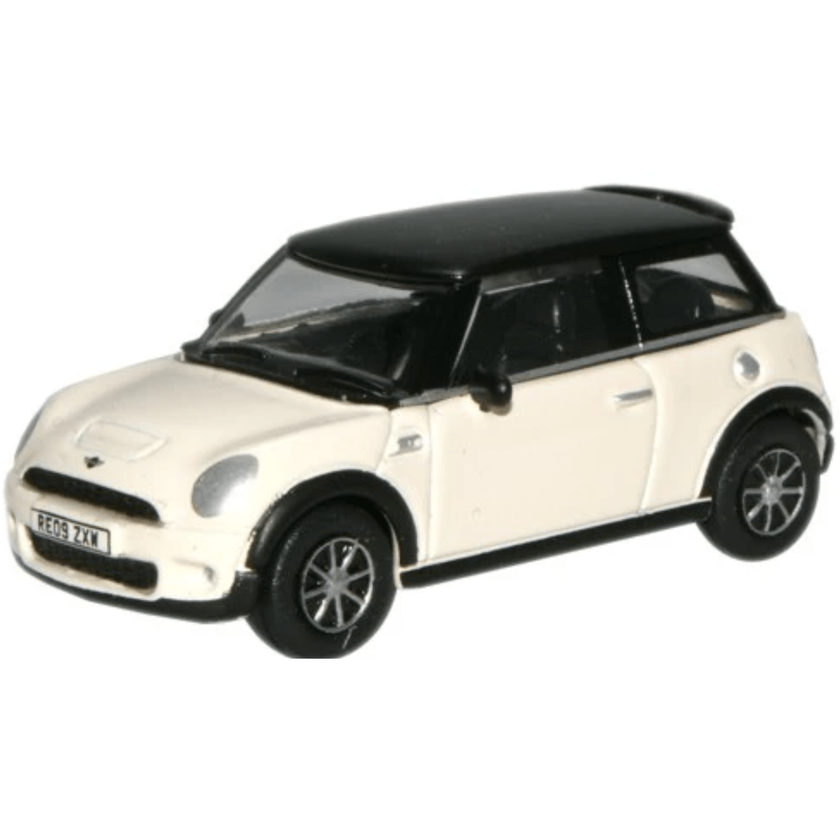 Oxford Diecast 76NMN002 Pepper White New Mini - 1:76 Scale - Phillips Hobbies