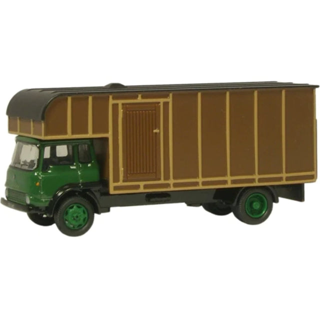 Oxford Diecast 76TK006 Green/Brown Bedford TK Horsebox - Phillips Hobbies