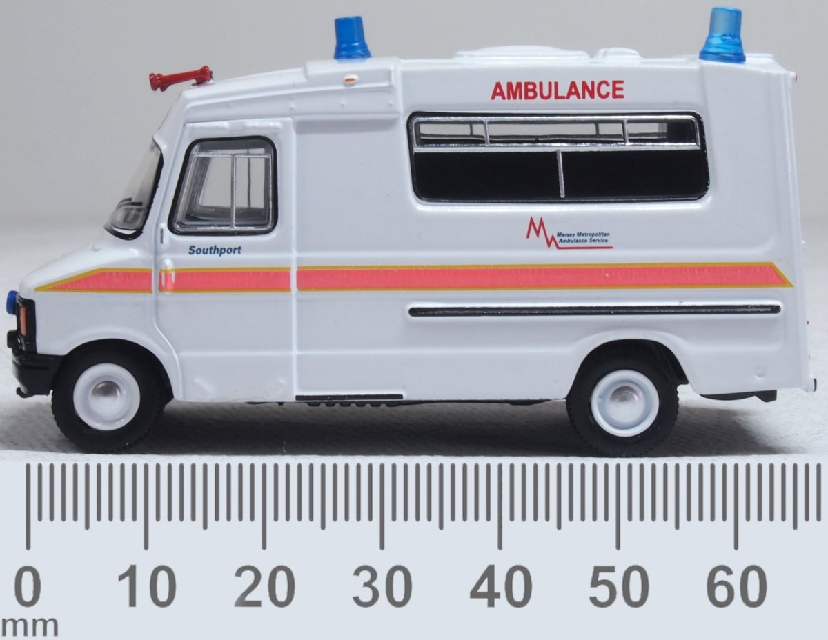 Oxford Diecast Bedford CF Hanlon Ambulance Merseyside Ambulance Service - 1:76 Scale - Phillips Hobbies