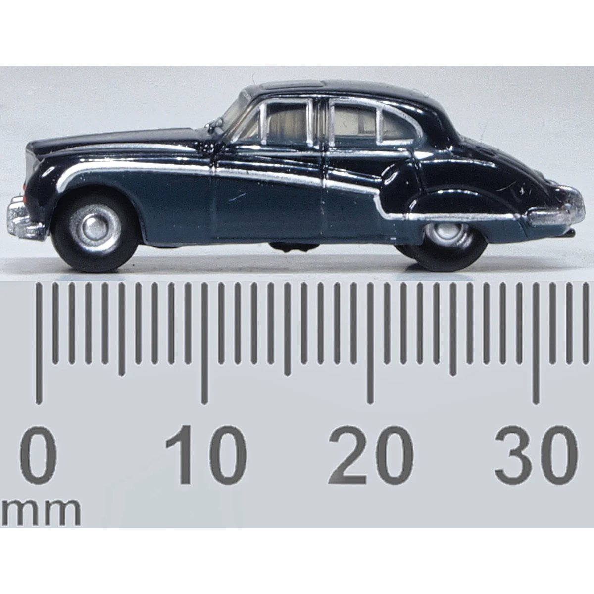 Oxford Diecast NJAG8003 Jaguar MKVIII Indigo Blue-Cotswold Blue - Phillips Hobbies