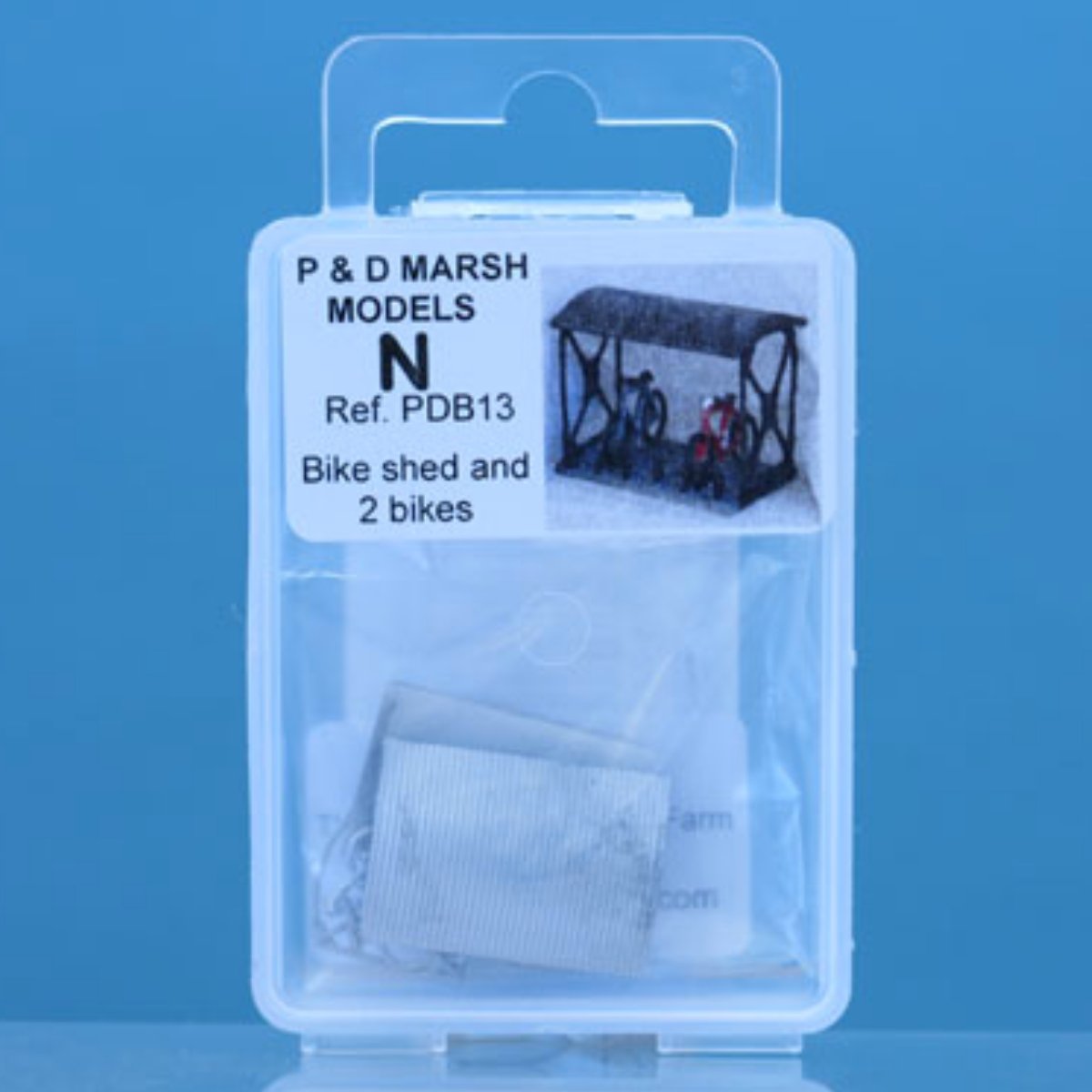 P&D Marsh PDB13 Unpainted Bike Shed & Bikes (N Gauge) - Phillips Hobbies