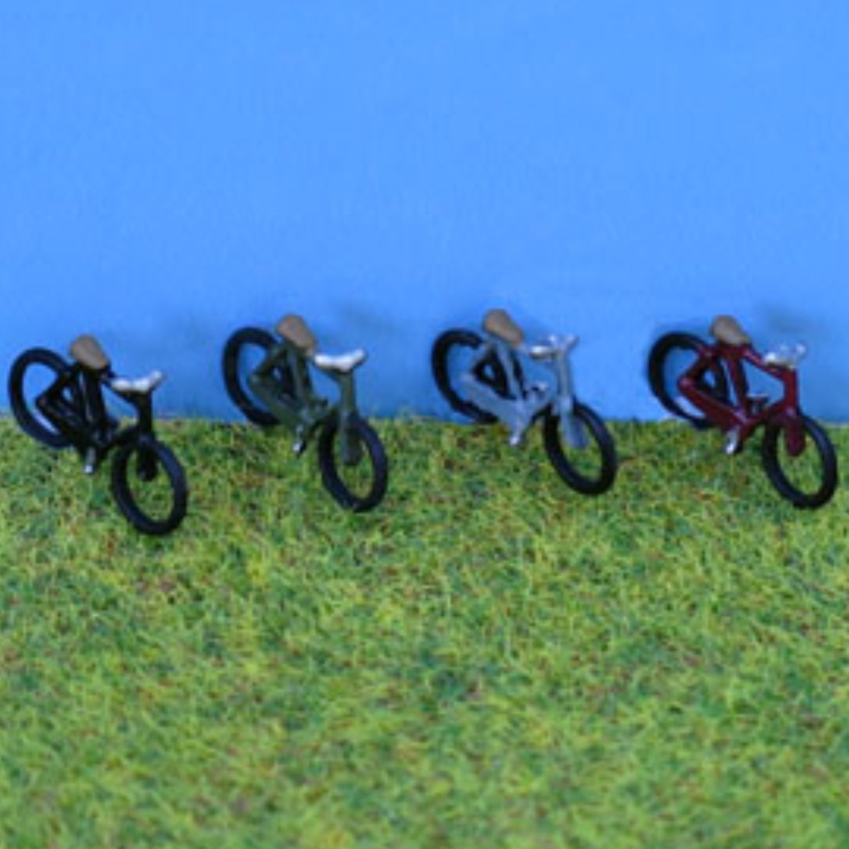 P&D Marsh PDX52 Painted Bikes (N Gauge) - Phillips Hobbies