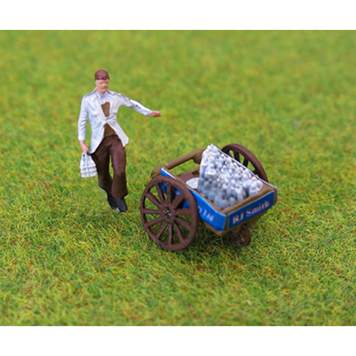 P&D Marsh PDZ53 Painted Milkman & Milk Cart (OO Gauge) - Phillips Hobbies