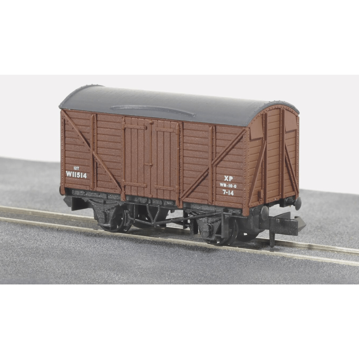 Peco NR - 43B Box Van BR Brown - N Gauge - Phillips Hobbies
