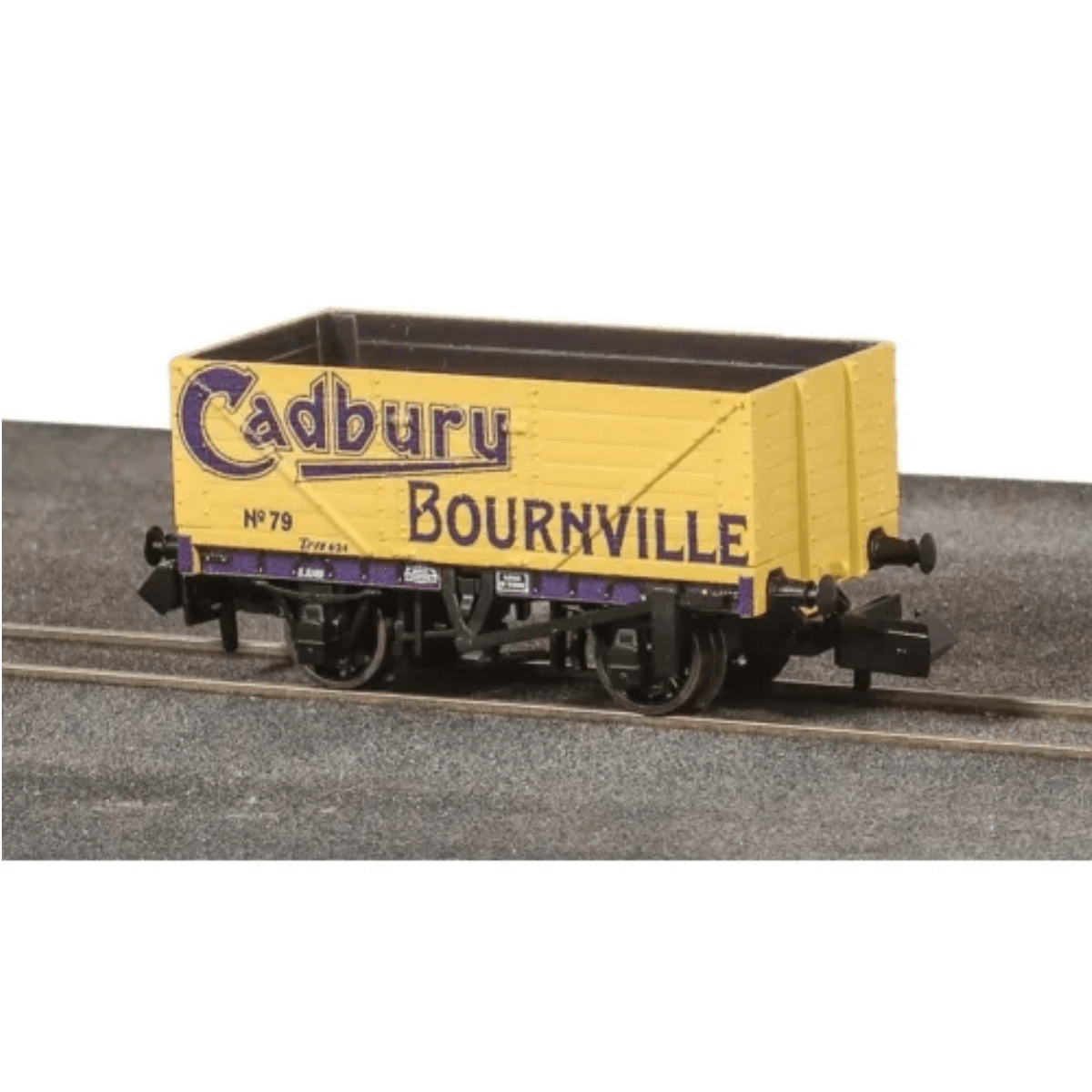 Peco NR - 7015P 9ft 7 Plank Open Wagon Cadburys - N Gauge - Phillips Hobbies