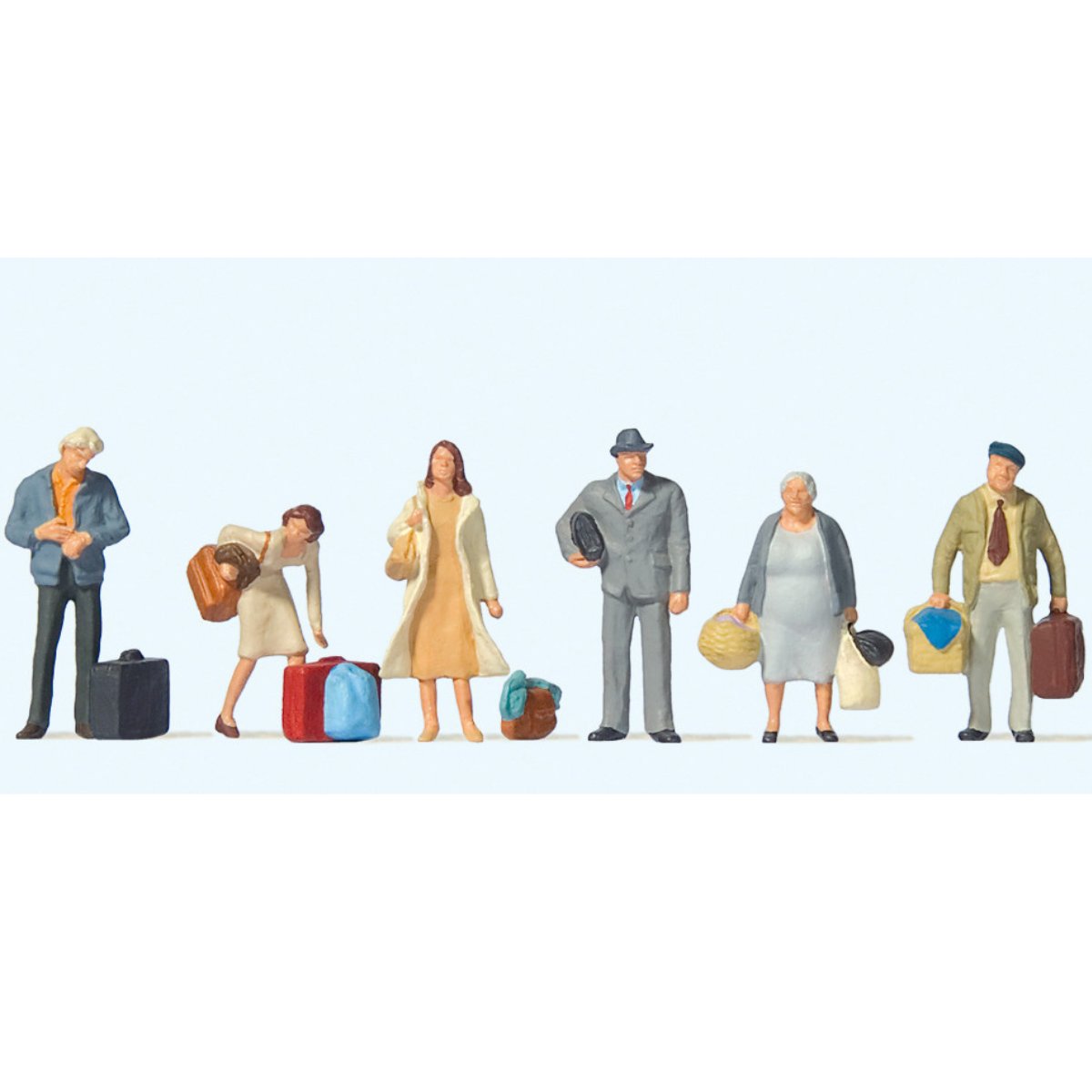 Preiser Waiting Passengers British Figure Set (6) - OO Gauge - Phillips Hobbies