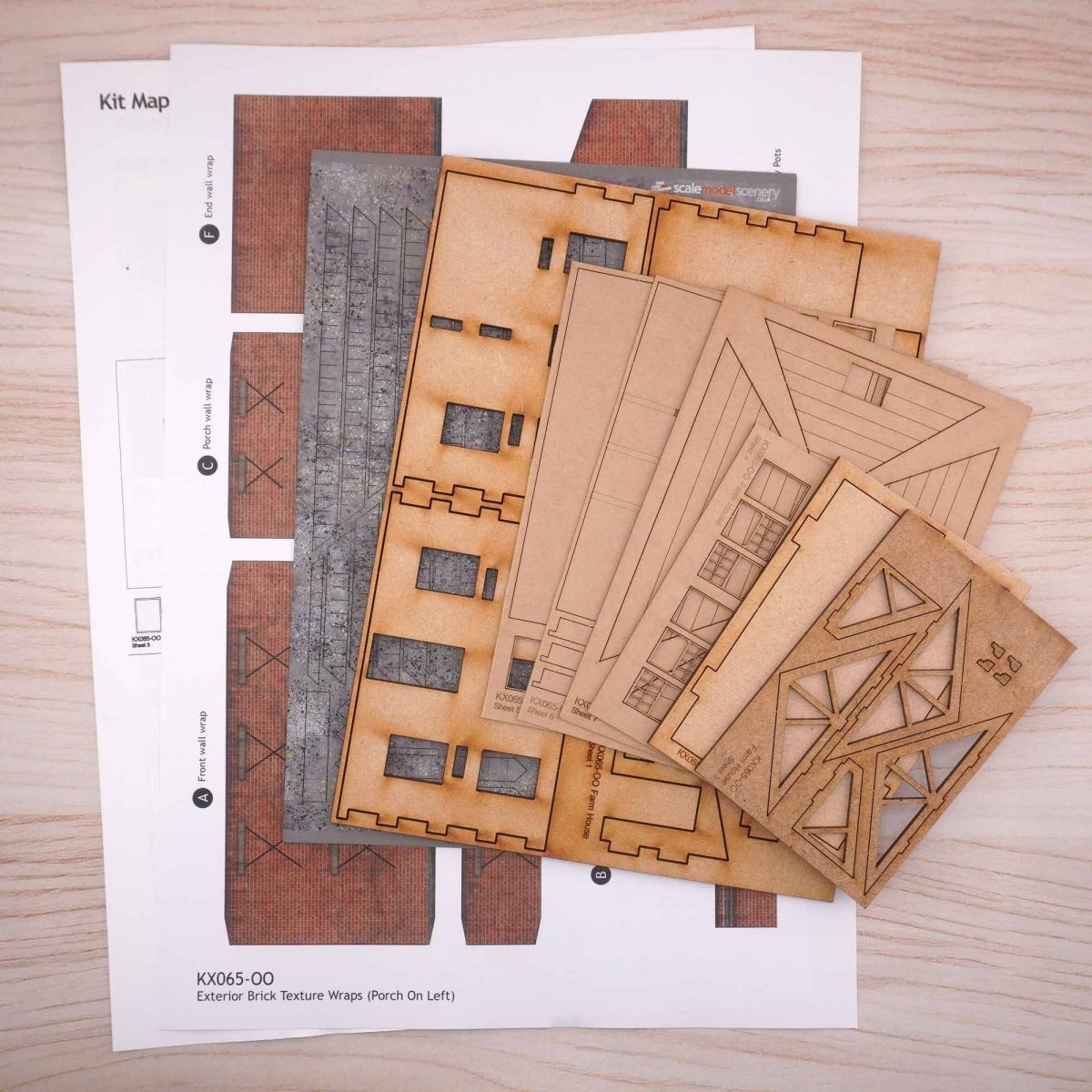 Scale Model Scenery KX065 Farmhouse - OO/HO Gauge Kit - Phillips Hobbies