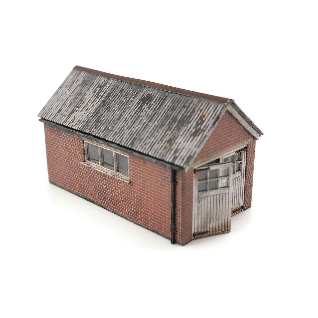 Scale Model Scenery KX117 1960's Domestic Garage - OO/HO Gauge Kit - Phillips Hobbies