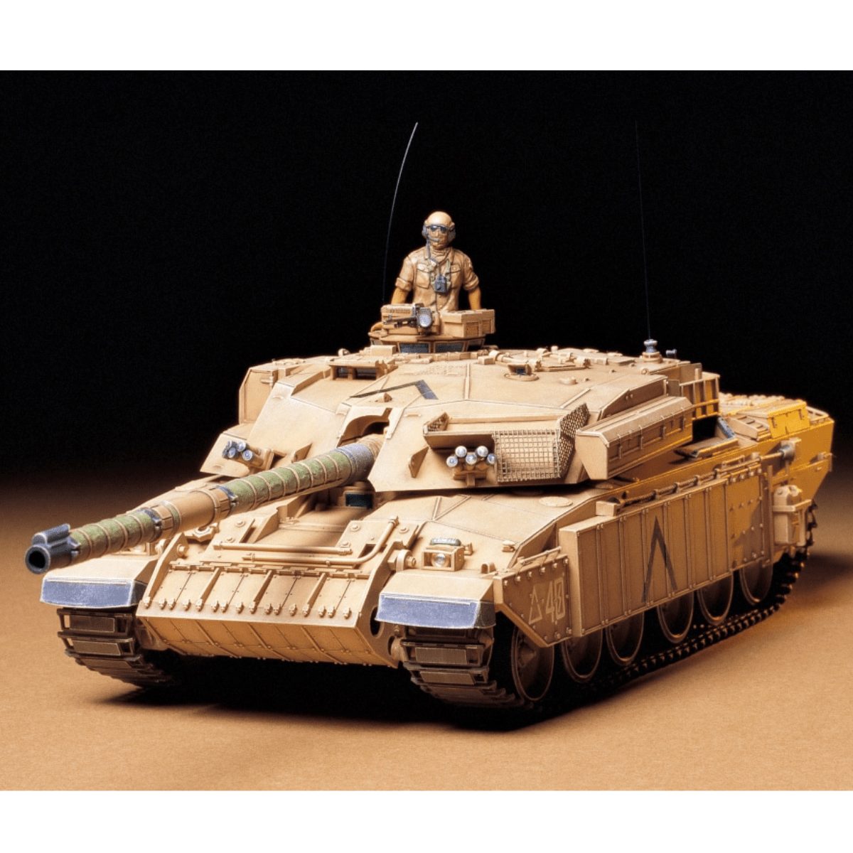 Tamiya British Challenger 1 Mk.3 Plastic Kit - 1:35 Scale - Phillips Hobbies