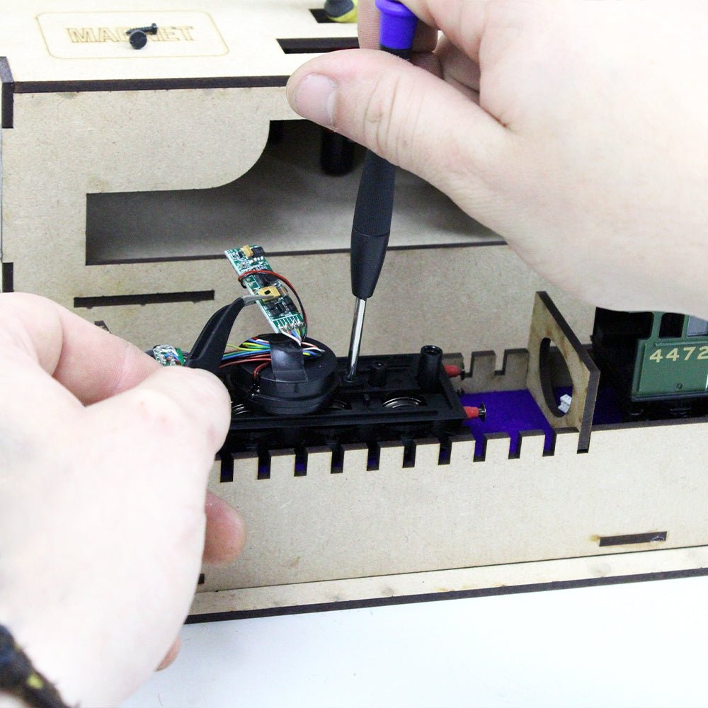 WWScenics The Service Station for Model Railway Locomotives - Phillips Hobbies