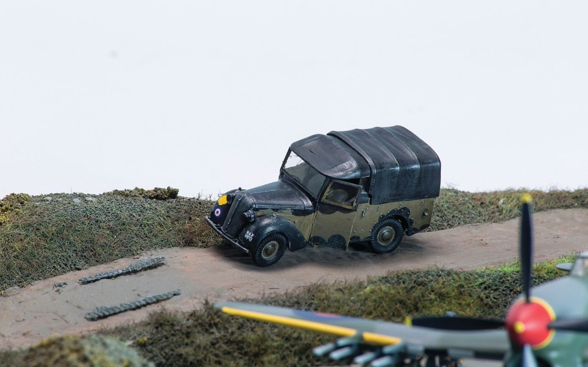 Airfix A50157A D - Day Air Assault Gift Set Plastic Kit - 1:72 Scale - Phillips Hobbies