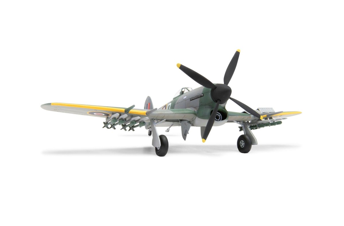 Airfix A55208A Hawker Typhoon Mk.Ib Hanging Gift Set 1:72 - Phillips Hobbies